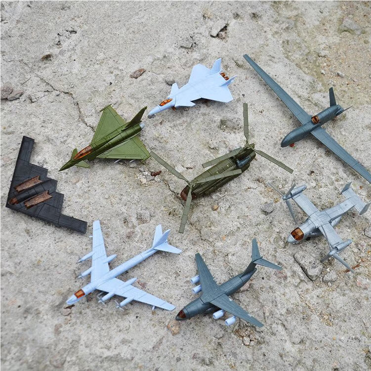 Mini Aircraft Airplane Fighter Model, Military Plastic Toy with Base,Paintable，F22 J20 J10 EF2000 MI8 MI24 AV-8A F-5E F15 F/A-18 UH1H MI8 SU25 SU30