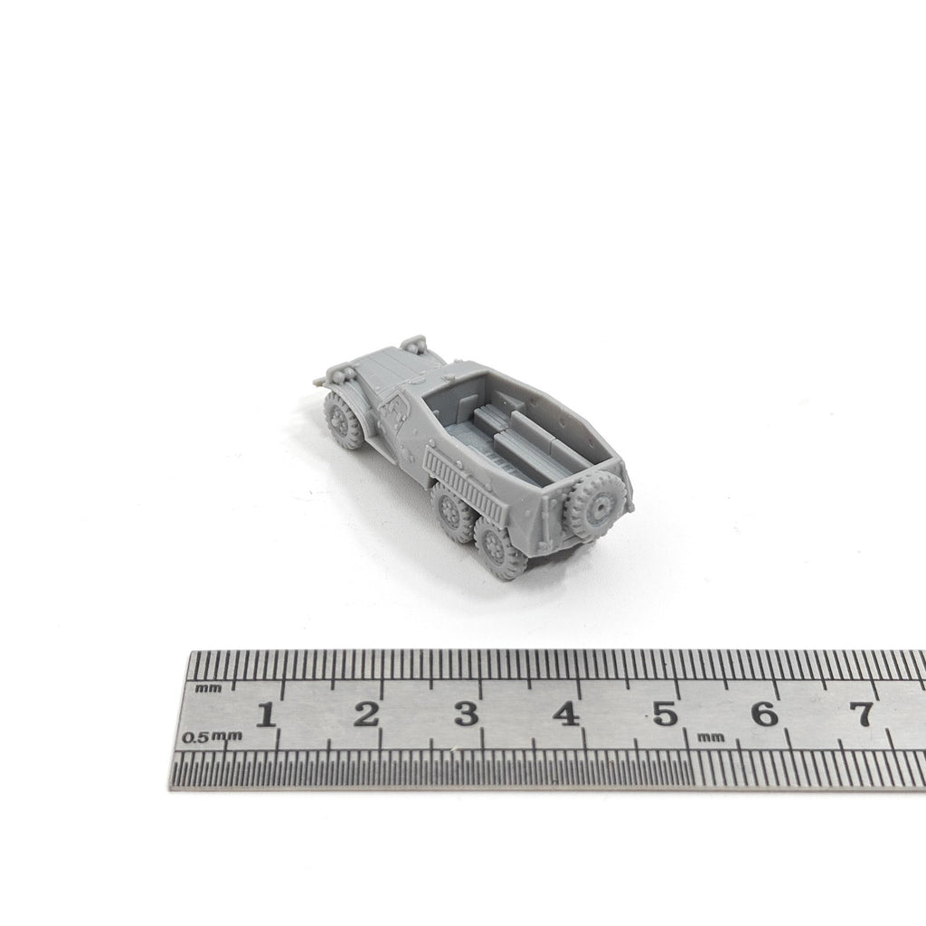 Soviet BTR-152 APC,3D Printed,1/144 Scale Mini Tank Model,Resin