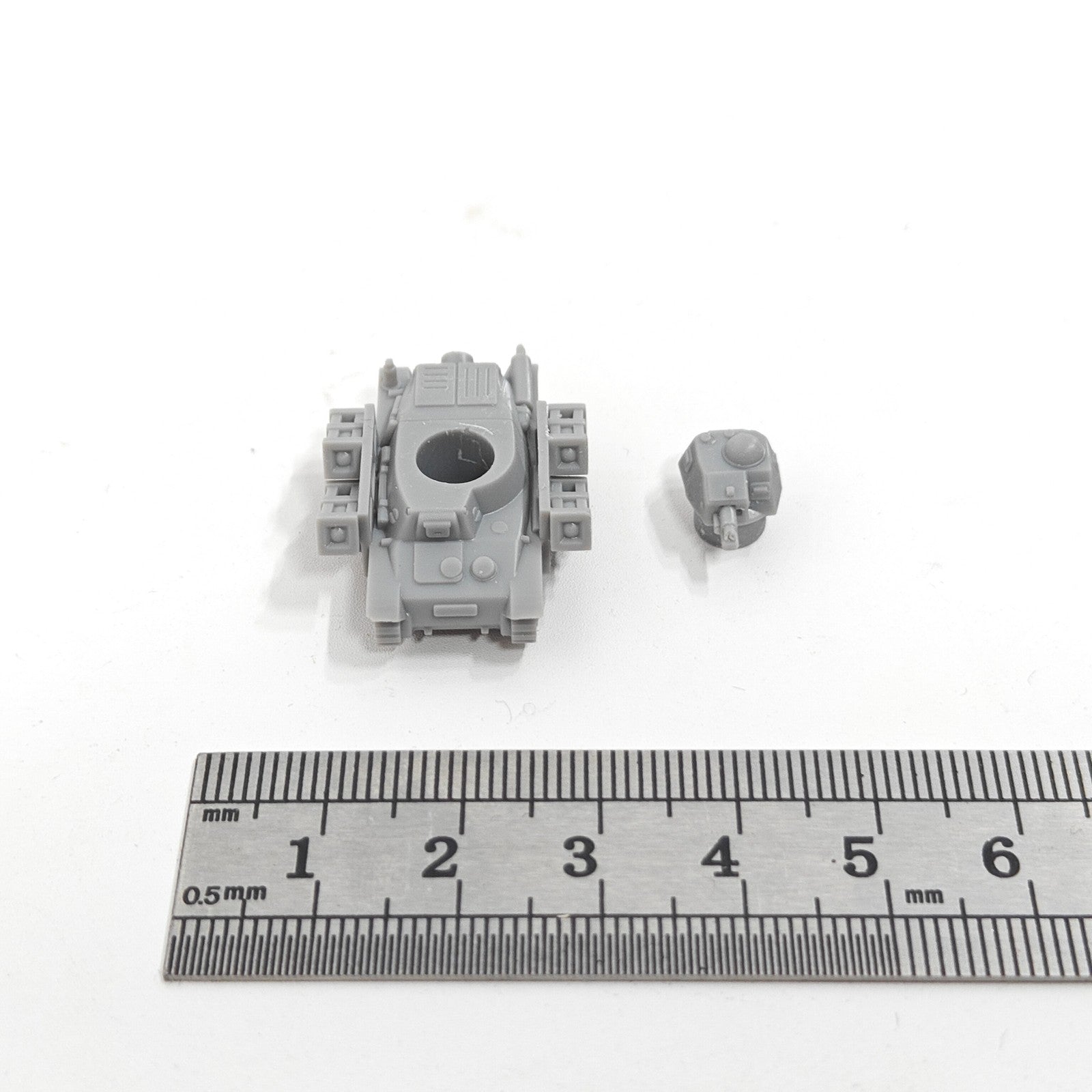 WWII German 39-H 735(f) Light Tank,3D Printed,1/144 Scale Mini Tank Model,Resin
