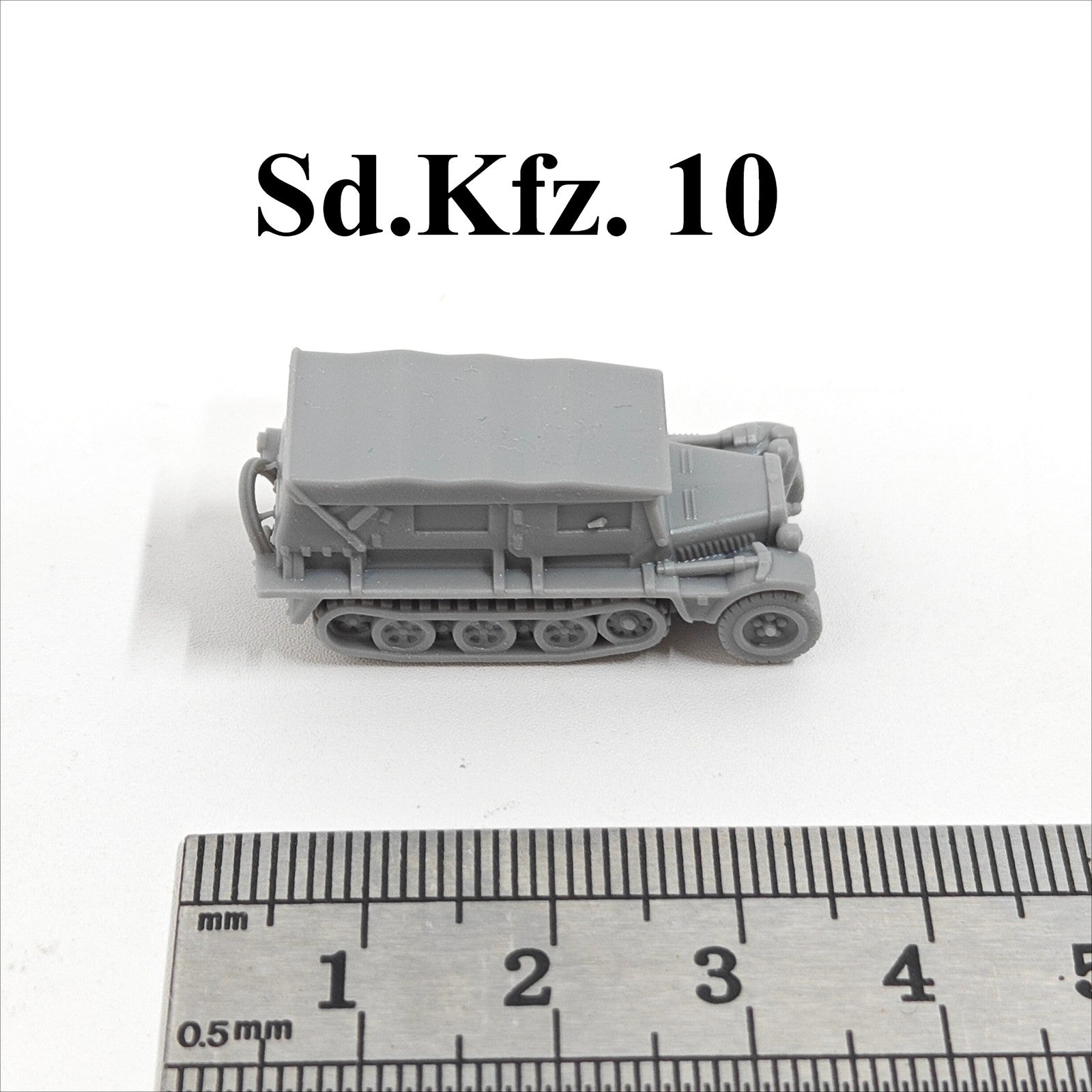 WWII German Sd.Kfz. 10 Tractor,3D Printed,1/144 Scale Mini Tank Model,Resin