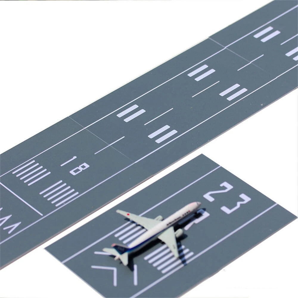 DIY Mini Simulation Passenger Aircraft Model Runway Platform 15x10cm