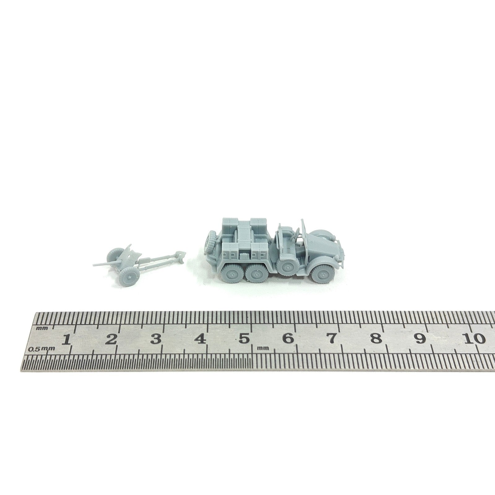 WWII German Kfz.69&Pak36 Gun Tractor,3D Printed,1/144 Scale Mini Model,Resin