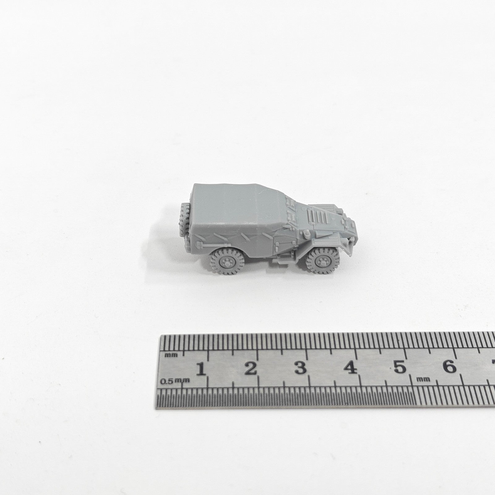 Soviet BTR-40 APC,3D Printed,1/144 Scale Mini Tank Model,Resin